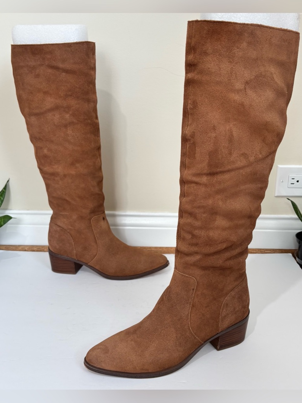 Steve Madden Holly tan suede leather knee high block heel pointed toe boots 10M - Picture 4 of 16